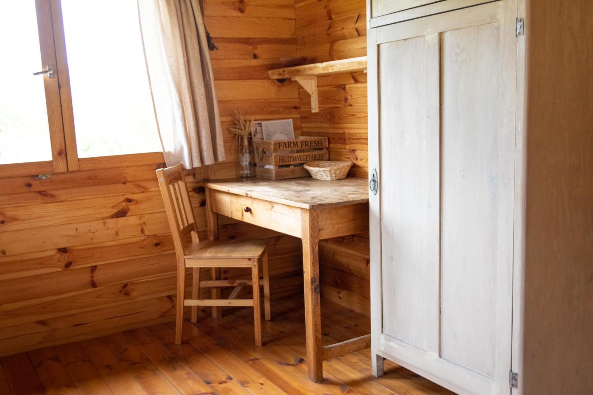 Cozy Wood Hut On The Farm Villa Třebívlice Kültér fotó
