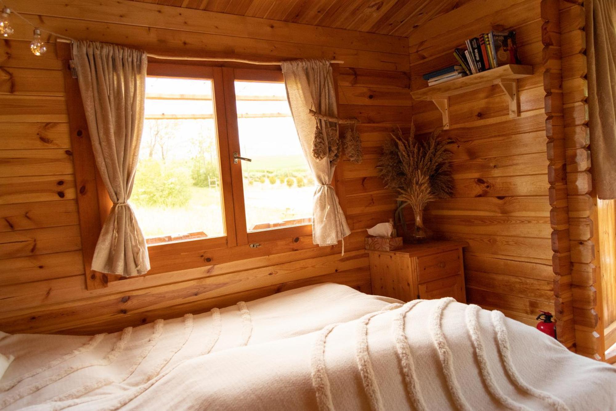 Cozy Wood Hut On The Farm Villa Třebívlice Kültér fotó